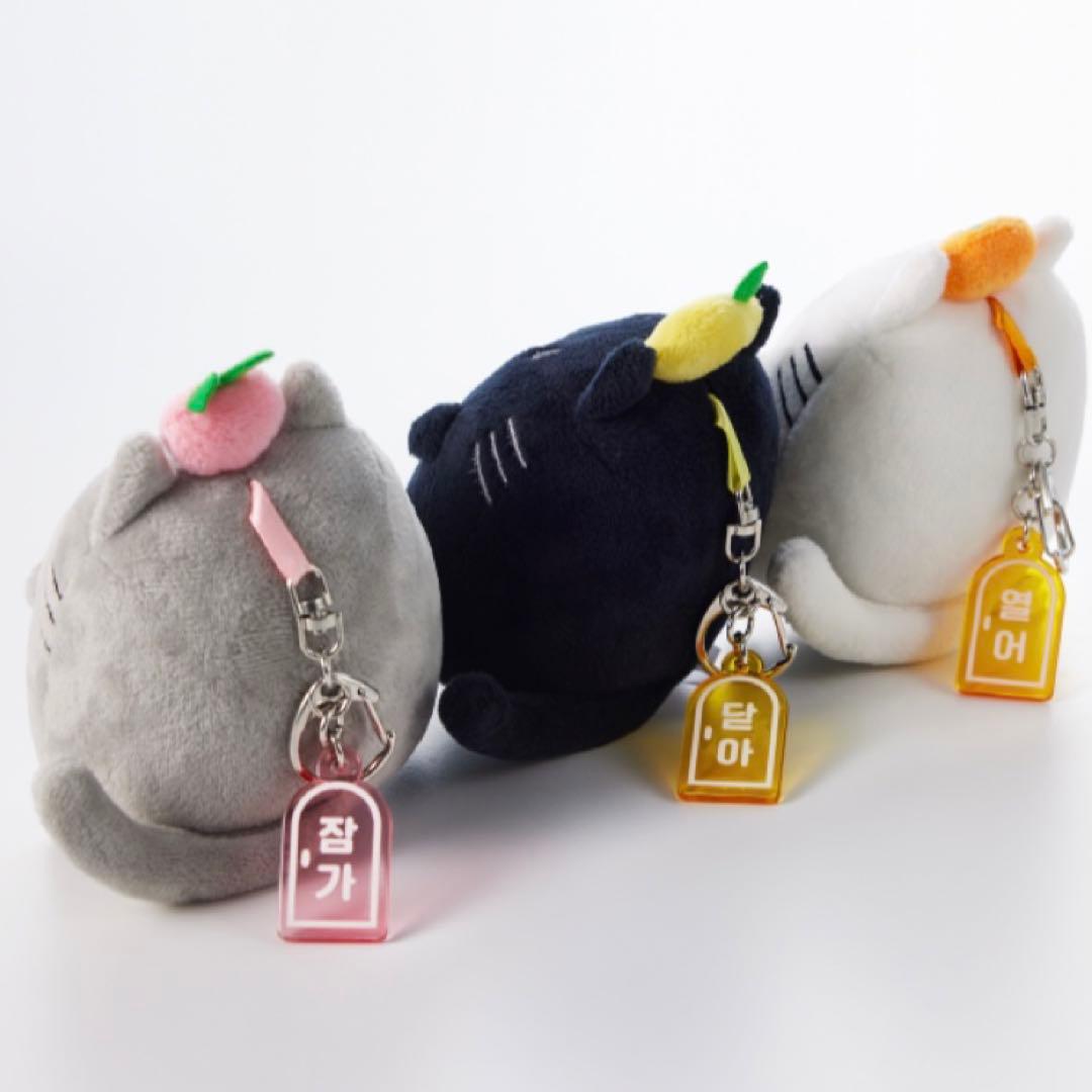 ジュン】アーティストメイド キーリングセット - メルカリ