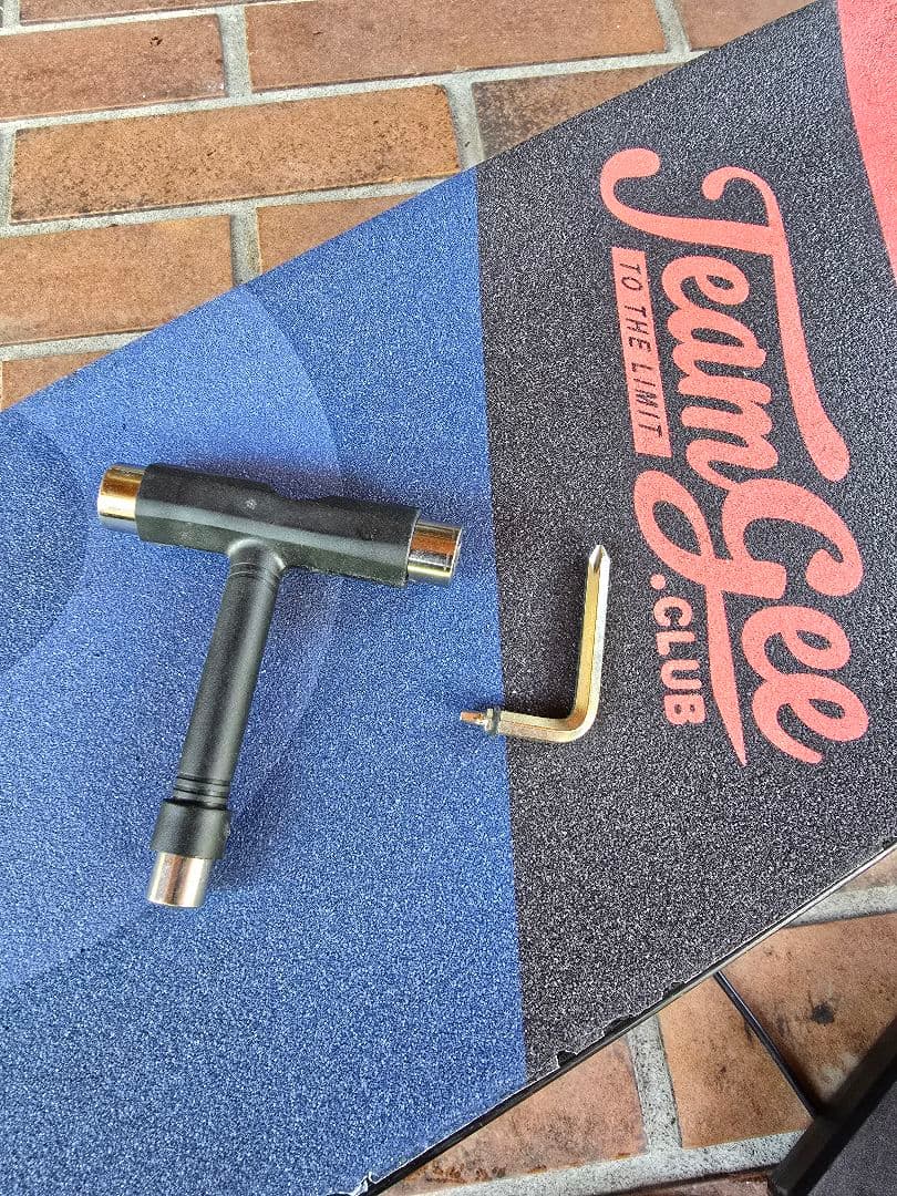 TeamGee H9 電動スケボー スケートボード　ロング 軽量薄型ハイスペック