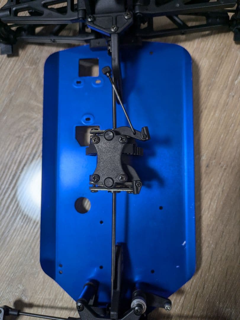 京商DBX、エンジンラジコン、未完成品