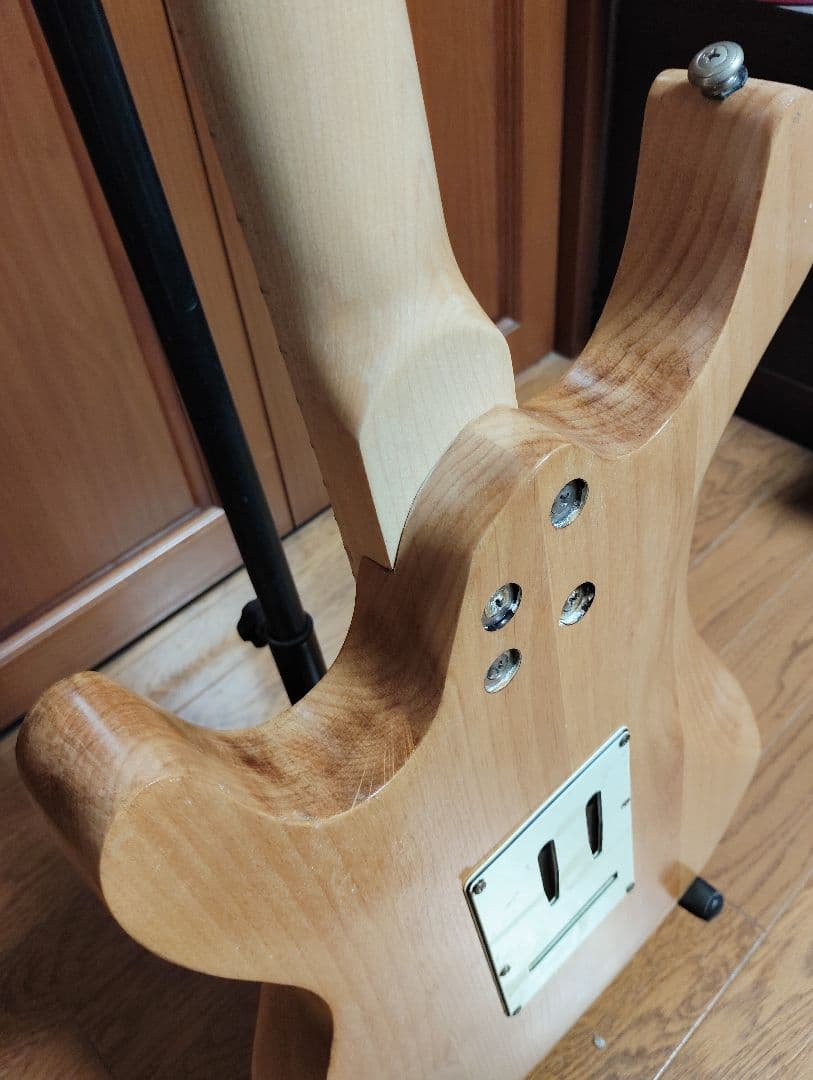 ストラトキャスター コンポーネントギター　ナチュラル