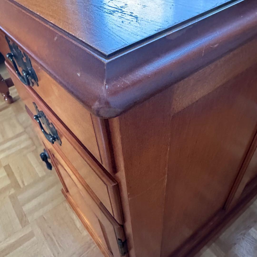 横浜クラシック家具ダニエル 樺桜片袖机