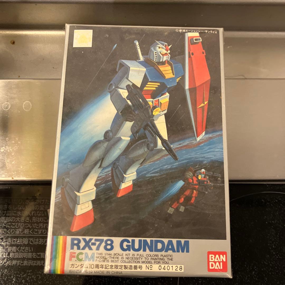 異*人様 RX-78 GUNDAM プラスチックモデル 1/144 Entry Grade Mobile Suit Gundam Rx-78-2 Gundam (Light Package Ver