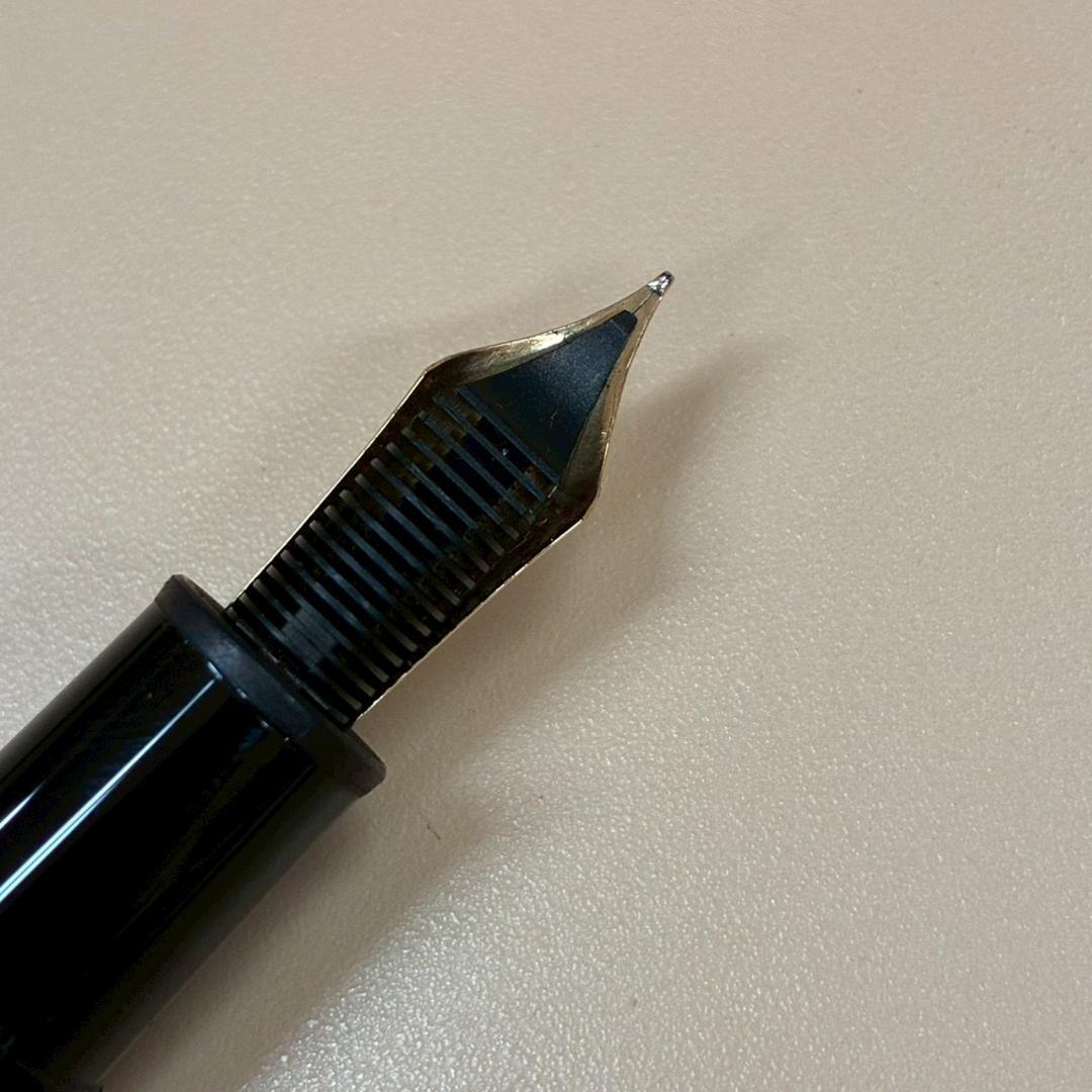 ♥【472】モンブラン万年筆4810 ペン先14K585