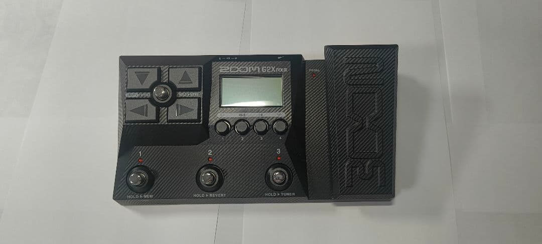 ZOOM G2X FOUR ギターエフェクター ほぼ未使用の美品 ZOOM G2X FOUR