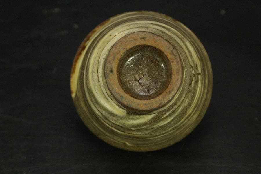 金城次郎 壷屋焼 ぐい呑 共箱 人間国宝 魚紋 美品(メ1269)