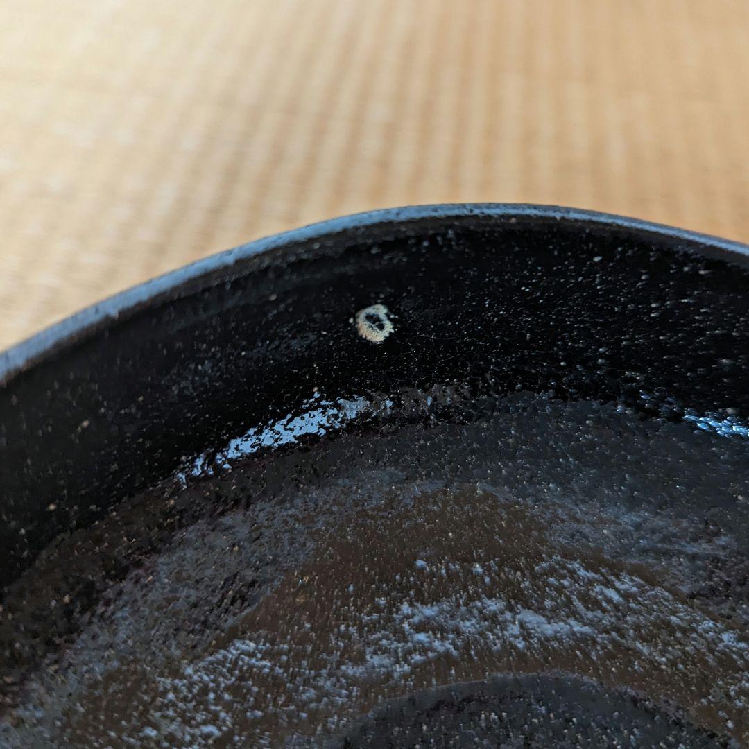 抹茶茶碗 黒楽の馬盥と赤楽の筒茶碗 箱なし