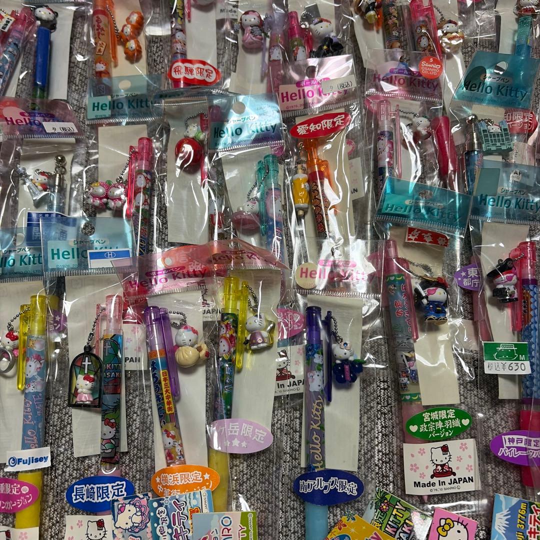 Hellokitty ハローキティ　大量　ご当地　ストラップ　ペン　セット