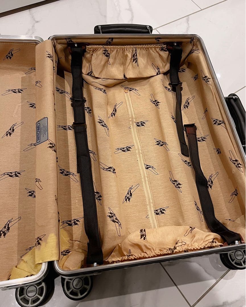 お値下げ依頼済] 希少 RIMOWA リモワ CLASSIC キャビンS - メルカリ