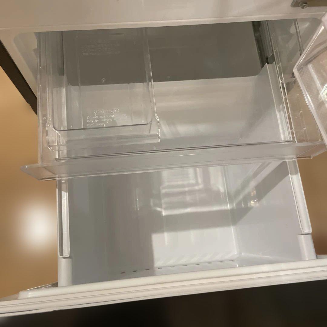 送料込　2023年製　REFAGE 冷凍冷蔵庫 YRZ-F15LK ブラック