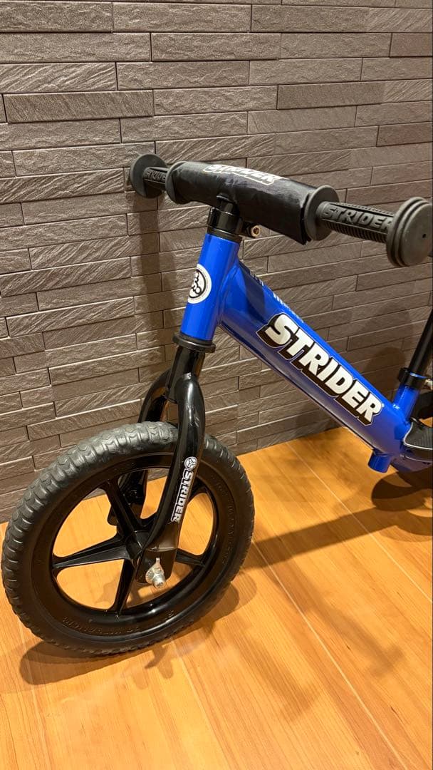 ☆【断捨離中】なつ様専用☆ ストライダー スポーツモデル 12インチ 青