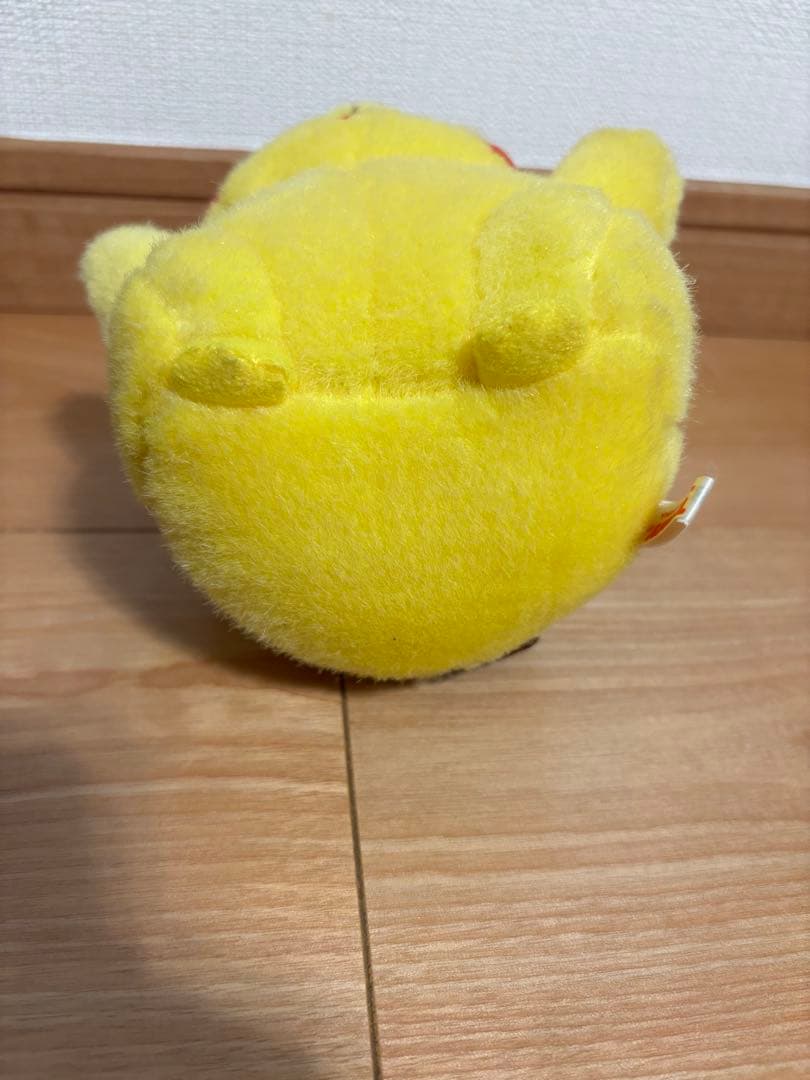 ポケモン ぬいぐるみ TOMY ピカチュウ