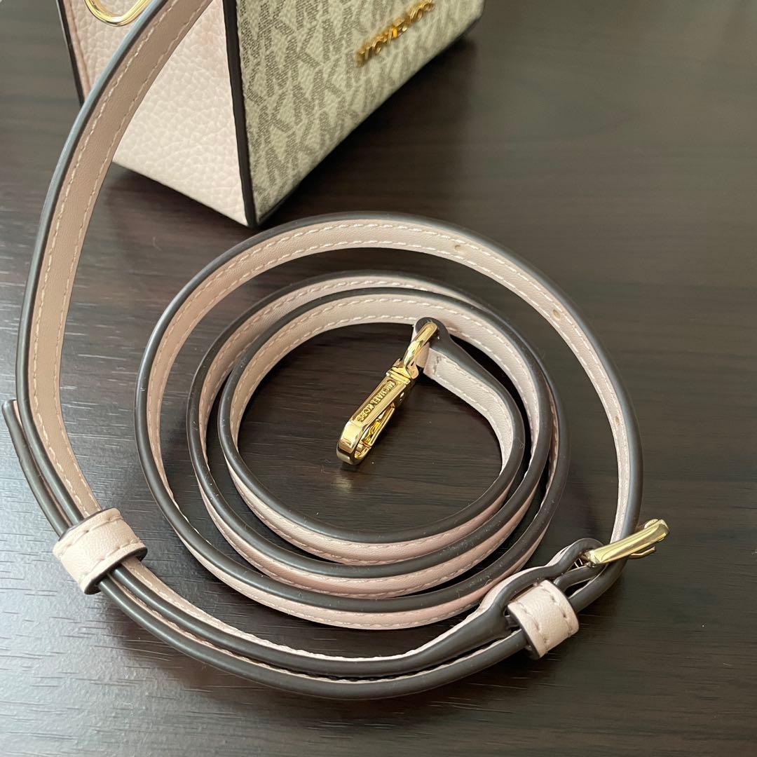 早い者勝ち！訳あり新品 MICHAEL KORS ミニショルダーバッグ