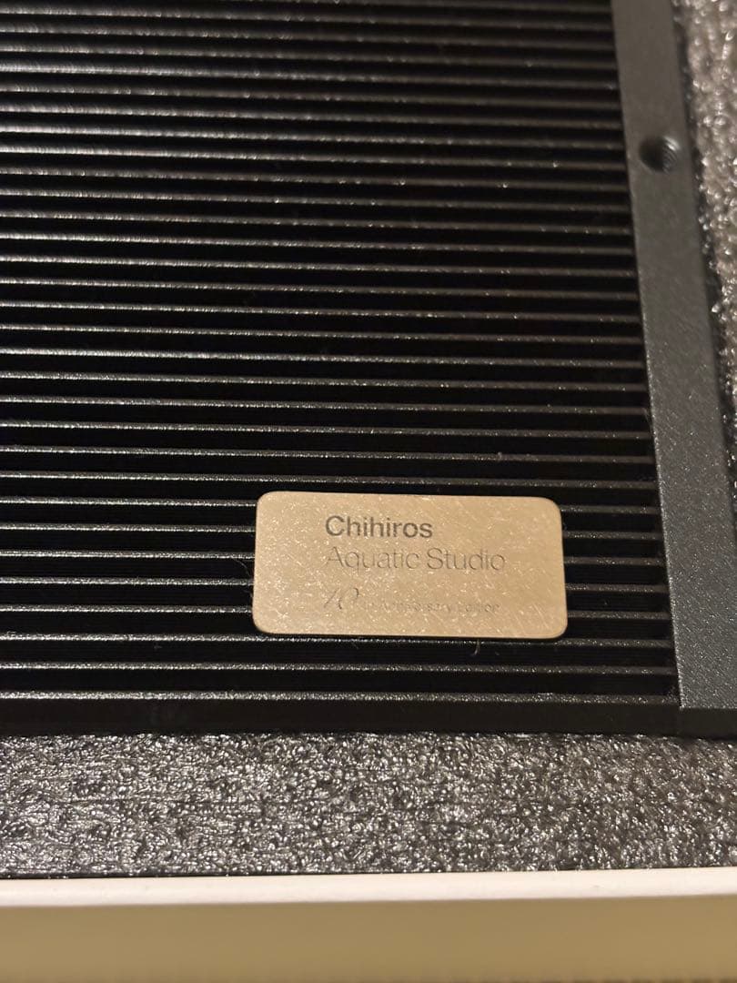 Chihiros WRGB2 60 10周年モデル シェード＋吊下げ金具付き