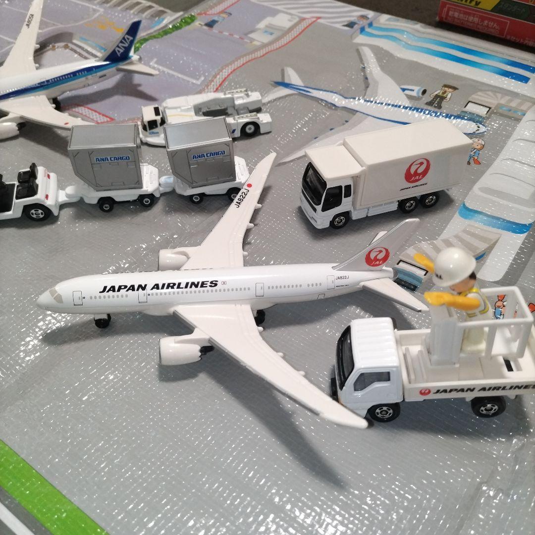 トミカ　トミカ空港　カーゴジェット　エアポートセット　ANA　JAL　飛行機
