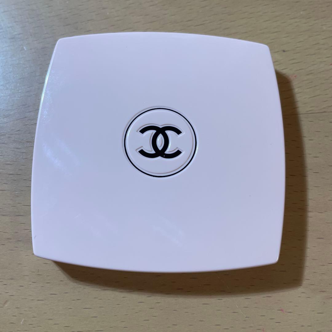 CHANEL コンパクトダブルミラー バレリーナ 111