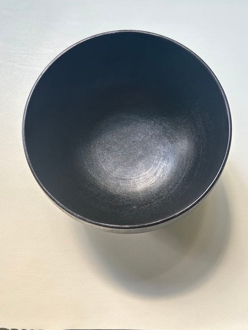 角有伊の漆器椀 黒と赤の漆塗り 合鹿椀（赤）