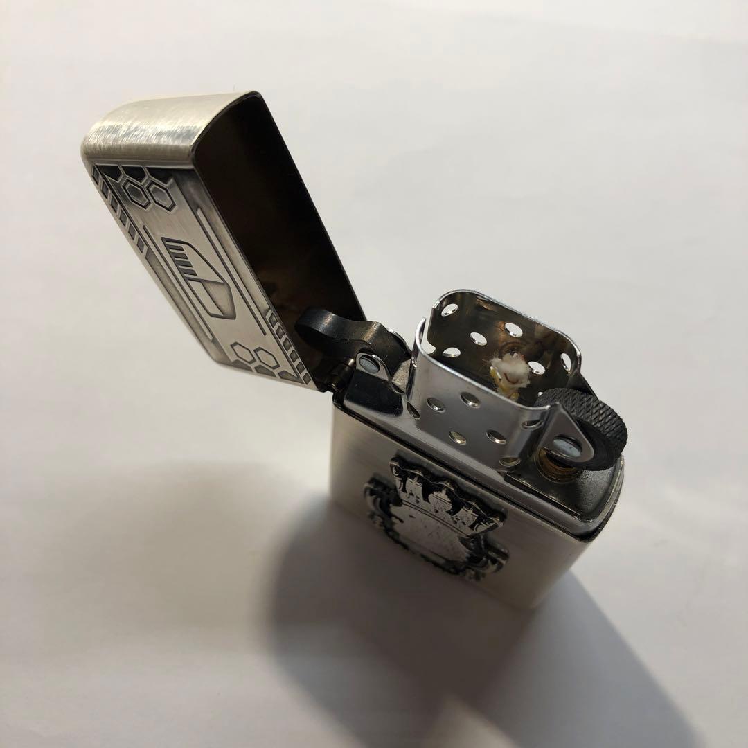 8910【未使用】アズールレーン 半立体メタルZIPPO「ロイヤル」の通販は
