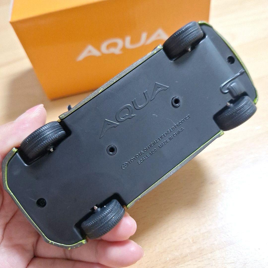 【新品・未使用】トヨタ アクア ミニカー 非売品