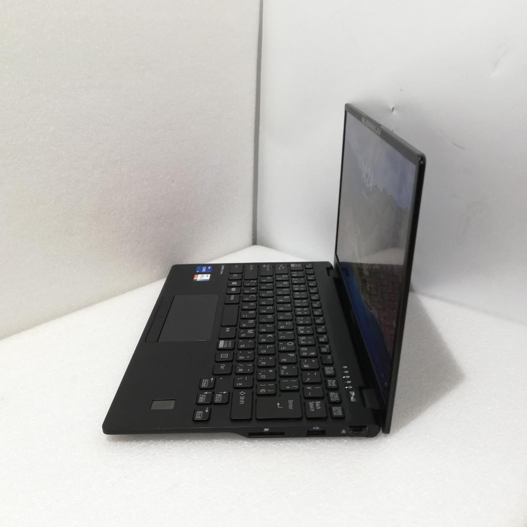 富士通　U9311/F i5-1145G7 2.6GHz　8G　Nvme256G