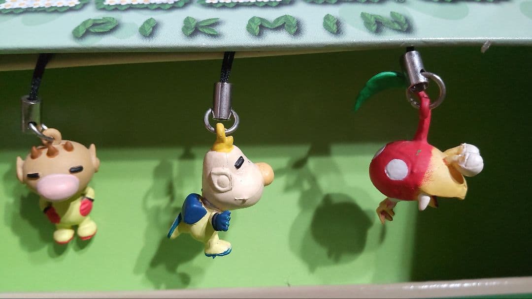 ピクミンミニフィギュア８種　三菱uni替芯　展示ディスプレイ非売品