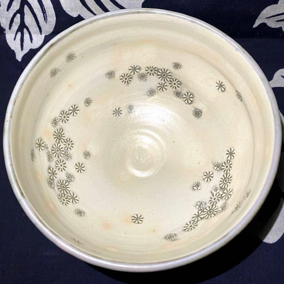 韓国人間国宝 松南申相浩 刷毛目花紋茶碗 釜谷陶房 花三島 共箱・