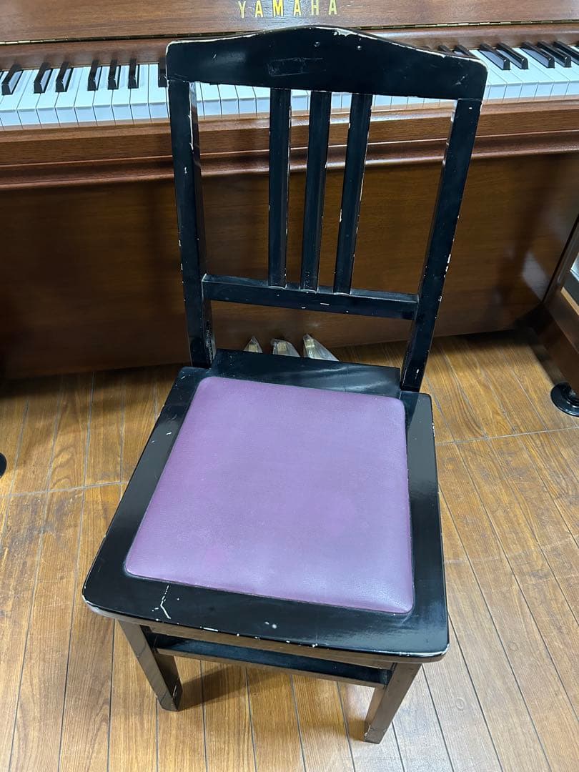 トムソン椅子 背もたれ付きピアノ椅子 メーカー不明 - メルカリ