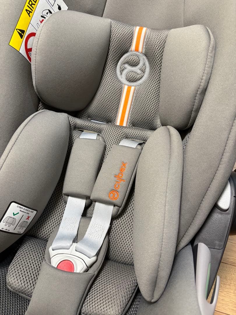 makoさま　Cybex クラウド G i-Size ベビーシート