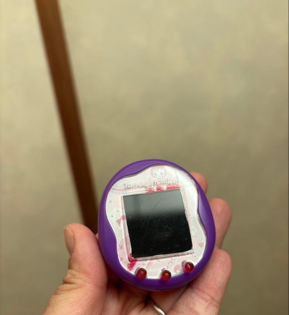 Tamagotchi Uni 紫色　たまごっちユニ　可哀想にランド