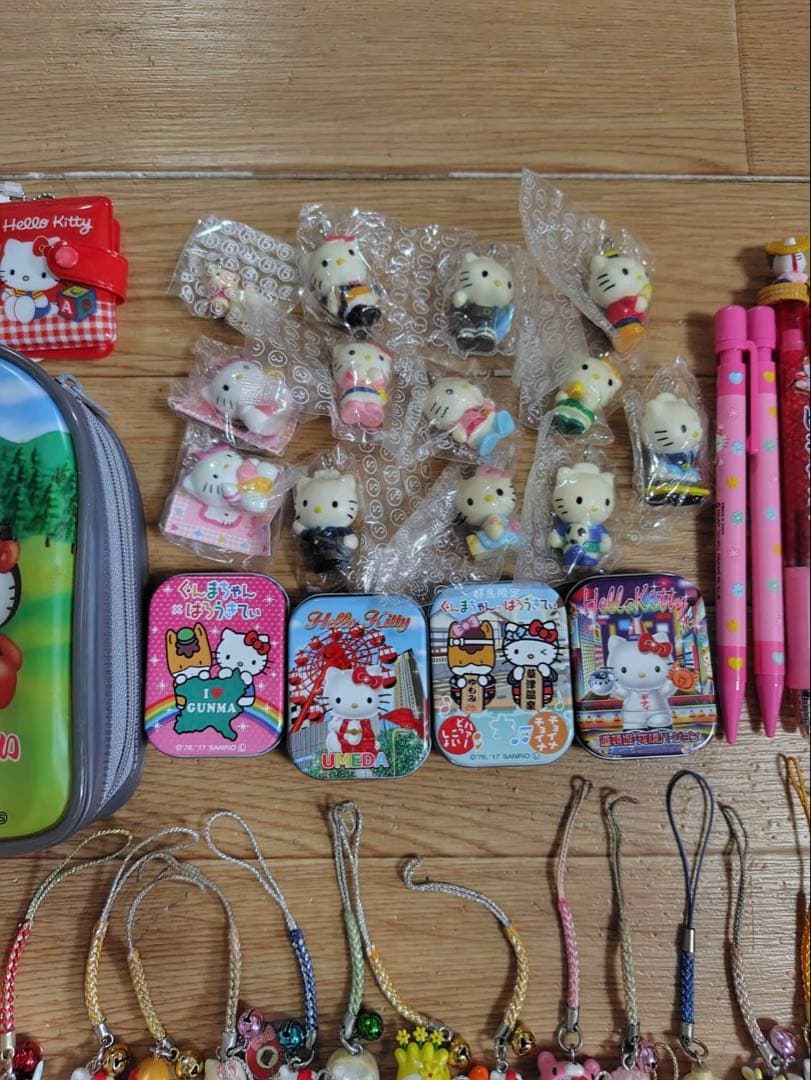 ハローキティ　根付け　ボールペン　ファイル　など 112点　#12
