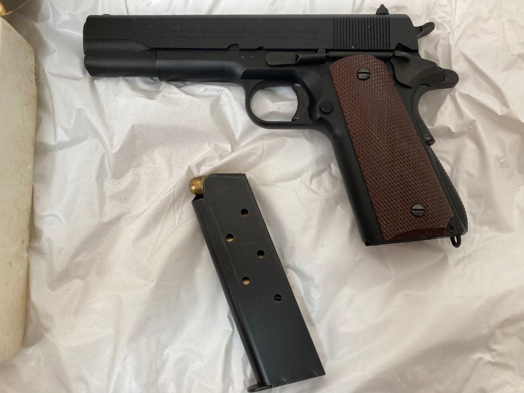 M1911A1 コルトオートマチックピストル .45 MGC製