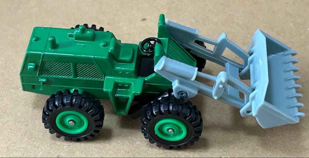 日本製 トミカ 古河 ホイールローダー グリーン