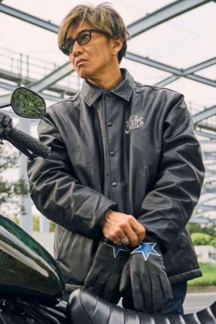 木村拓哉着 ROLLER FAKE LEATHER COACHJACKET