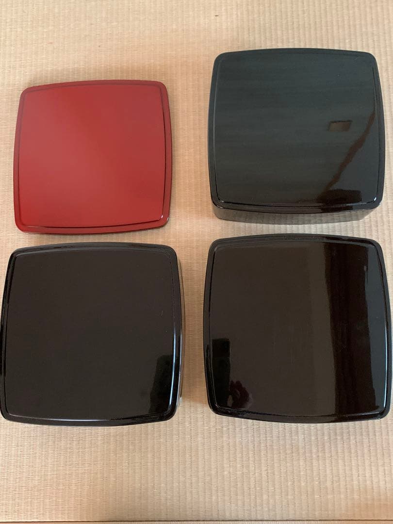 天然木 漆塗り 銀縁 3段重箱 木箱入り 四君子柄 高級品