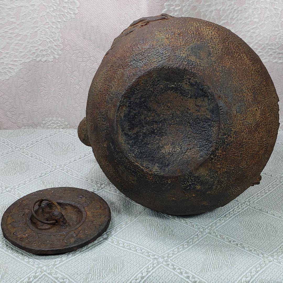 ◇『亀文堂 日本梅泉 饕餮紋蓋 銀象嵌提手 爛地紋 鉄瓶』 ◇検）安之介