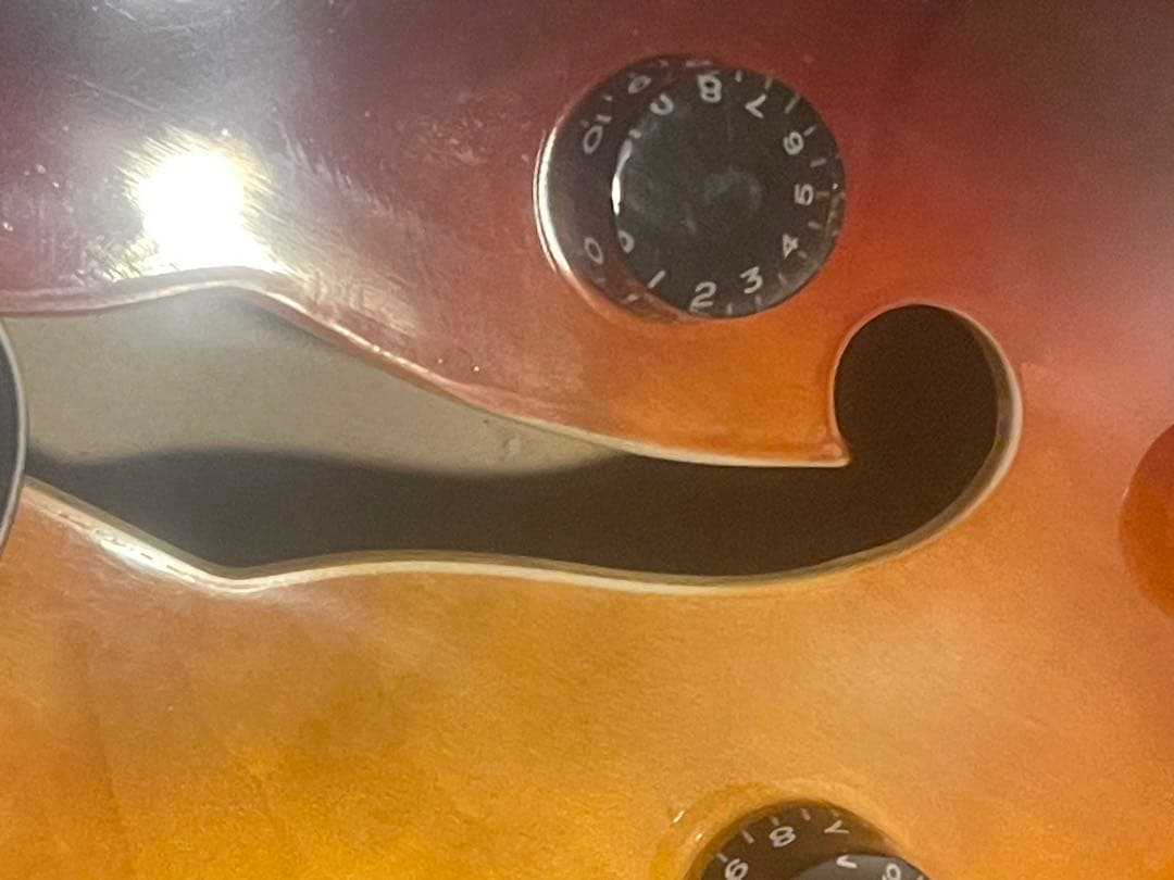 チブソン　バードランド風　フルアコ サンバースト