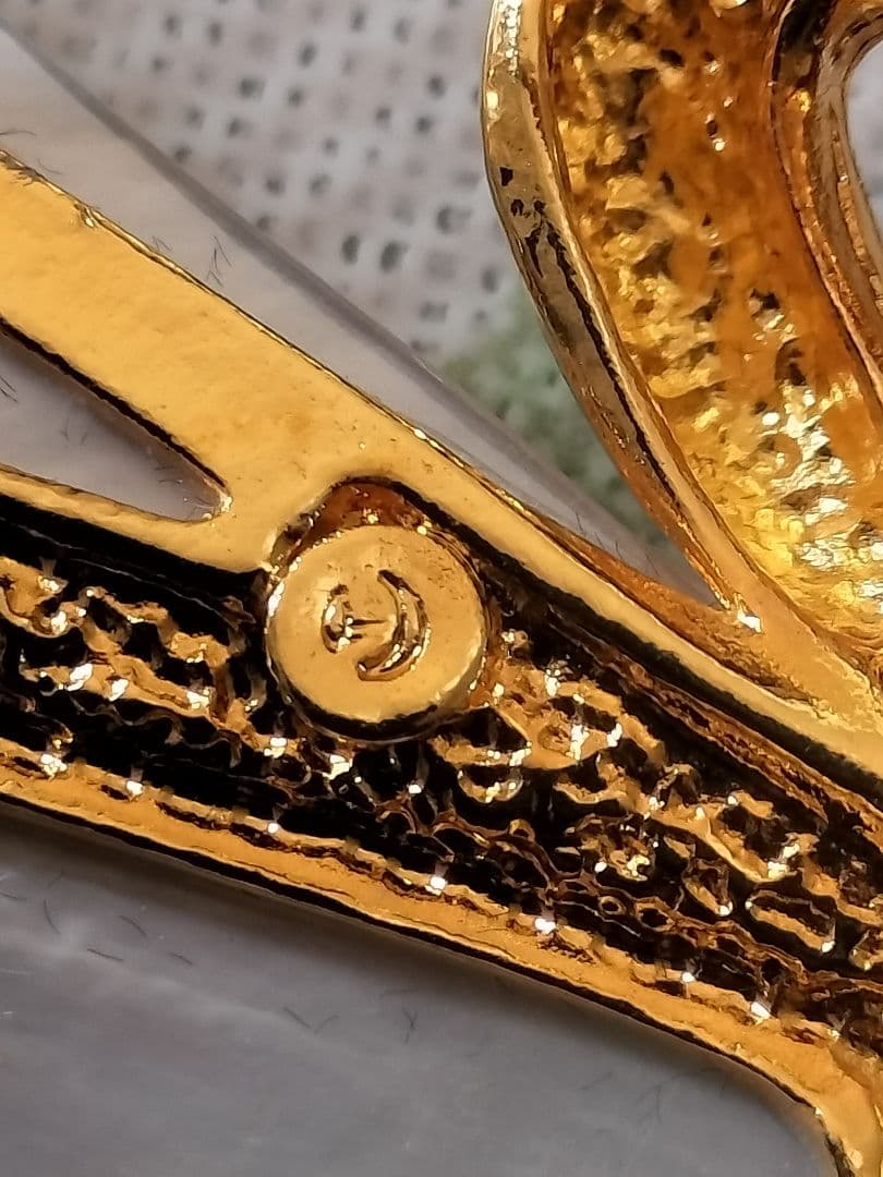 田崎白鳥デザインのブローチ 田崎白鳥デザインのブローチ 田崎白鳥