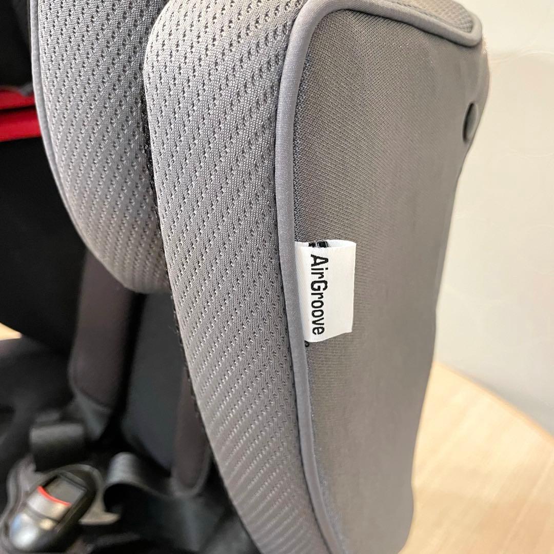 【極美品】Aprica エアグルーヴ チャイルドシート ドリンクホルダー付　黒