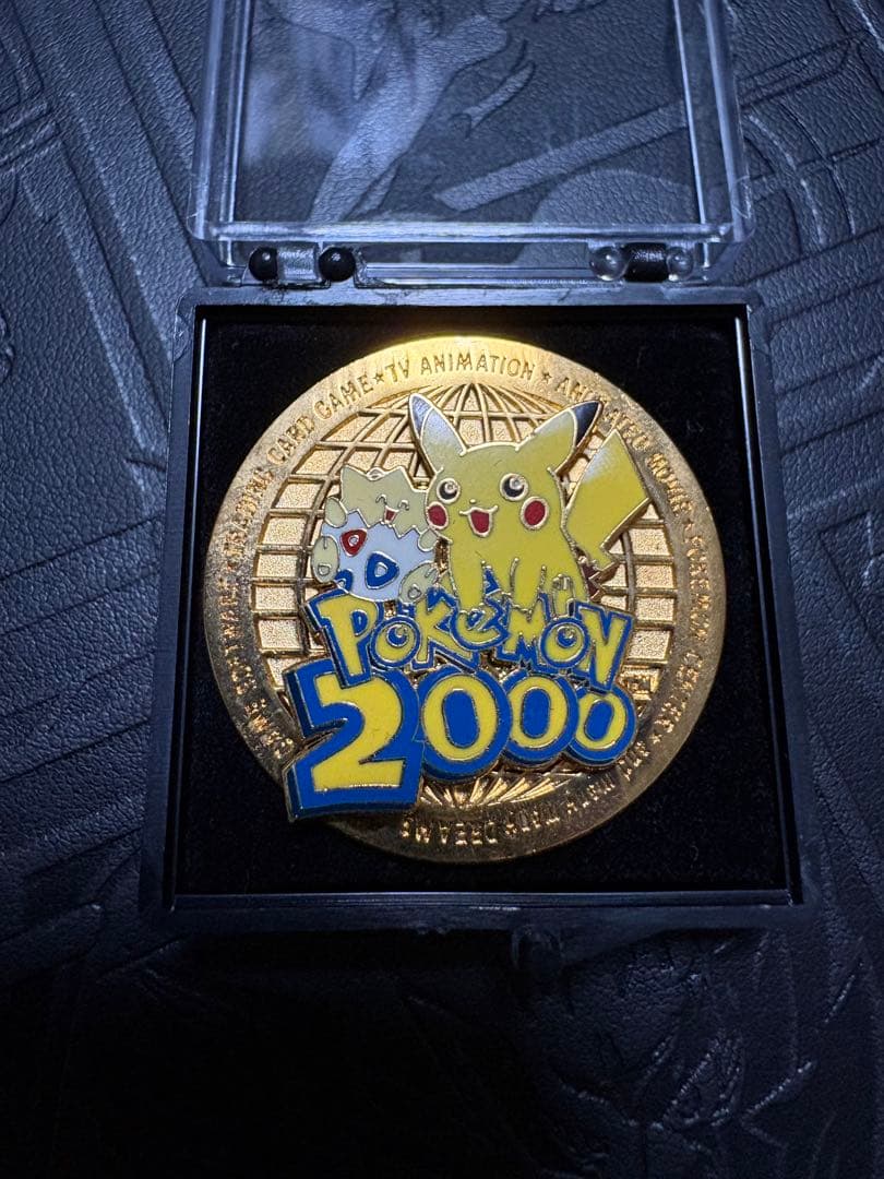 ポケモンセンター 2000年記念 限定 オリジナルピンバッジ ミレニアム