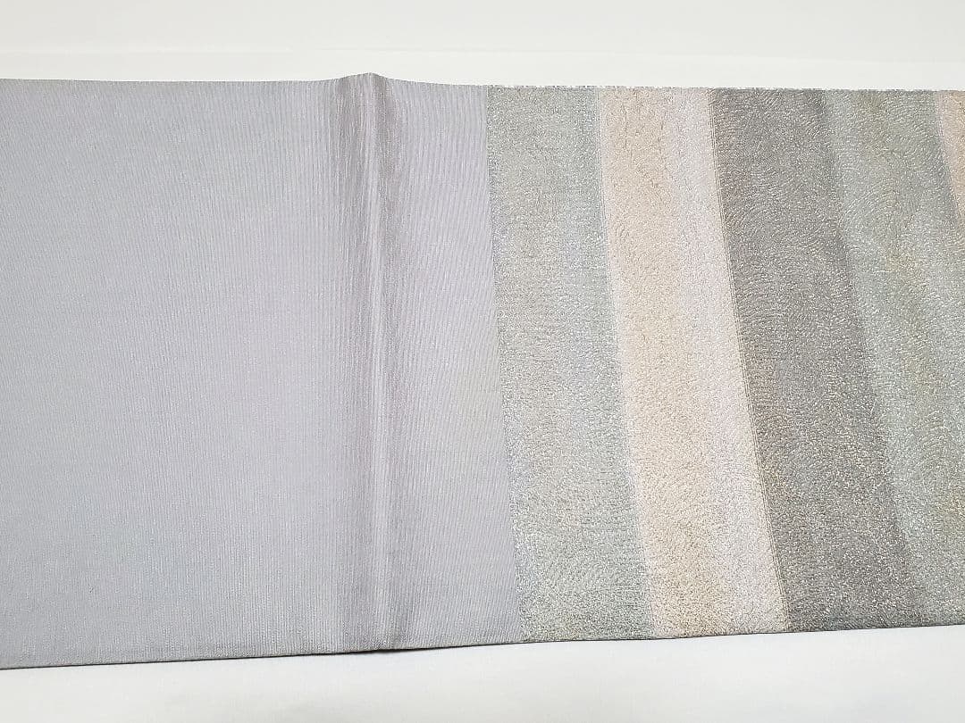 C 美品 西陣織 横縞に波 金糸 六通 正絹 セミフォーマル 袋帯の通販は