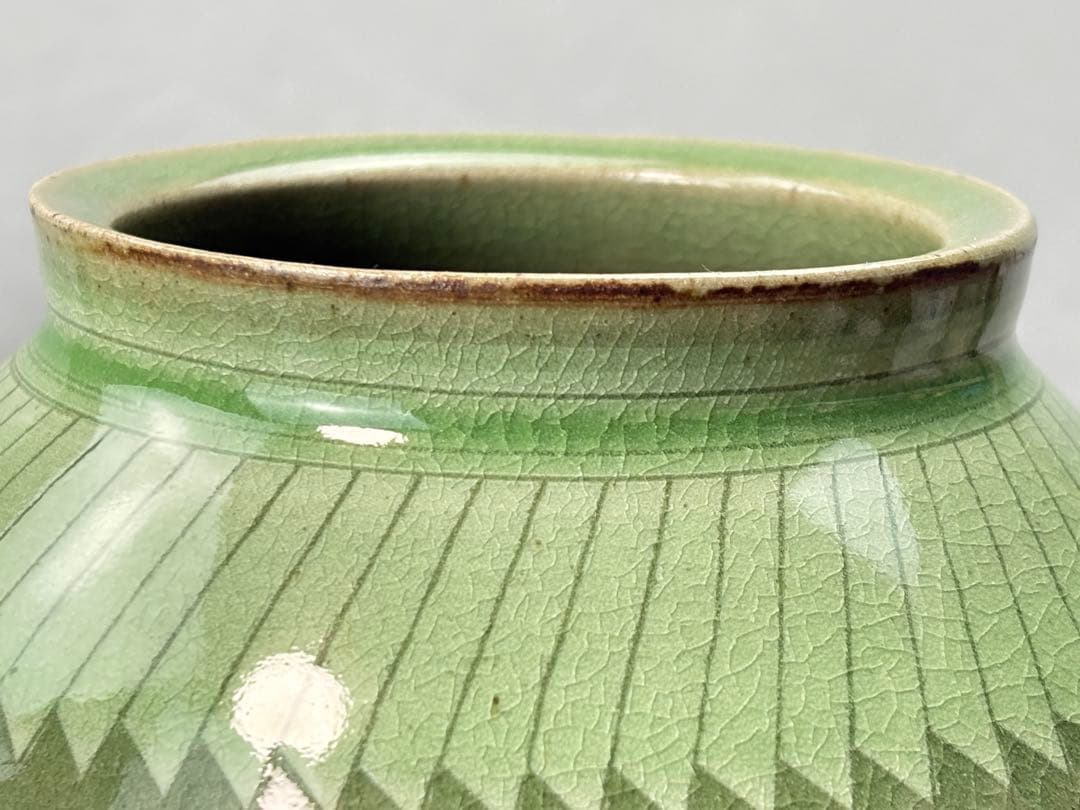 【未使用】美濃雅山窯【中島正雄】作 青磁鶴紋 花瓶 共箱栞付 R811128