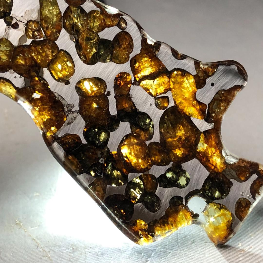 ひ*ち様 パラサイト隕石 隕石 石鉄隕石 セリコ隕石 美品 重さ約17g 共