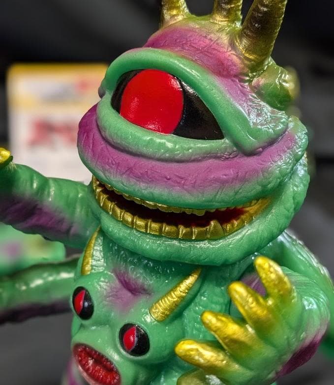 バクラー＋寄生虫「スペクトルマン」登場怪獣（メディコムトイ）蓄光