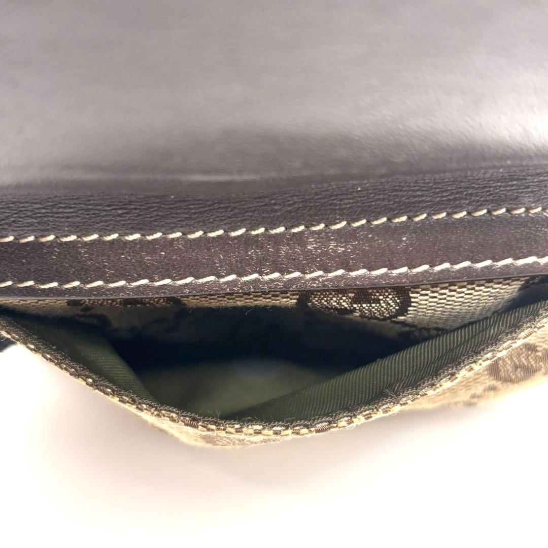 グッチ ケース グッチョリ GGキャンバス パグ 犬 リボン チャーム