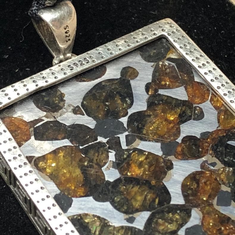 パラサイト隕石 隕石 石鉄隕石 セリコ隕石 重さ約6g 共箱 - メルカリ