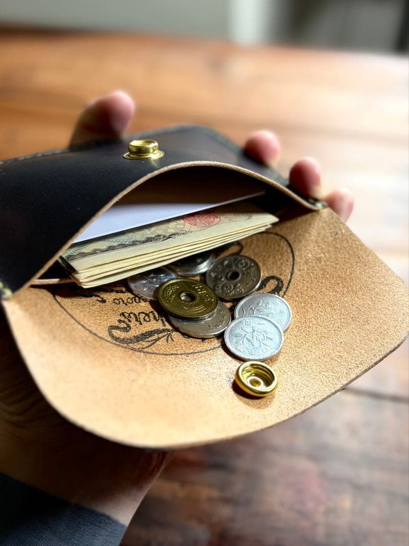 PT-01 国産ヌメ革 丘染め ブラック 茶芯 シニュー糸