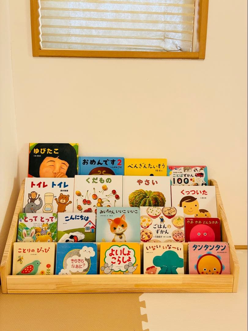 mugi様 絵本棚上段のみ 丸棒なし - メルカリ