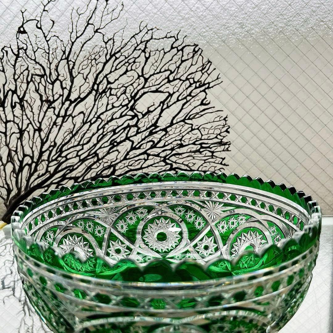 骨董 時代ガラス 緑色被せ 丸紋星切子 カットガラス ガラス鉢 菓子器