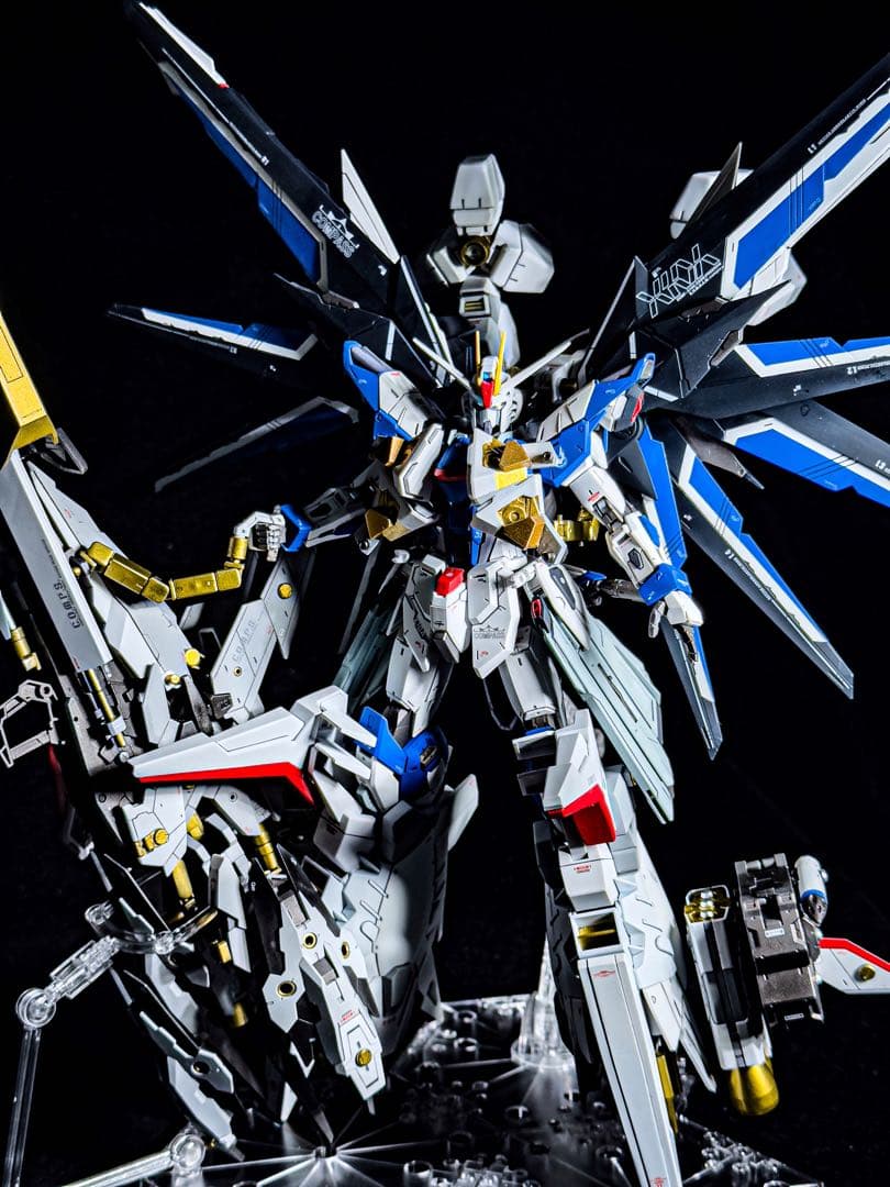 MG1/100 ライジングフリーダムガンダム ゼウスシルエット ミキシング完成品