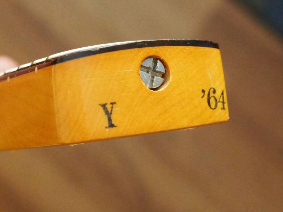 フェルナンデス リバイバルシリーズ RST64 ストラトキャスター 消え