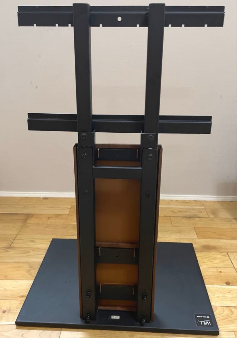 WALL series スタンド式テレビ台 32～60V Amazon.co.jp: WALL V2E テレビスタンド ロータイプ サテンホワイト 32